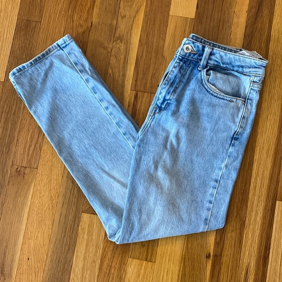 Zara Women’s Blue Jeans Size 4